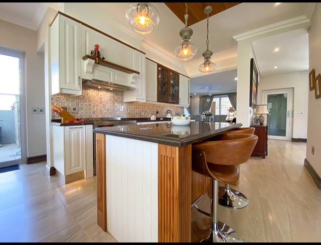 4 BEDROOM HOUSE FOR SALE IN STEYN CITY